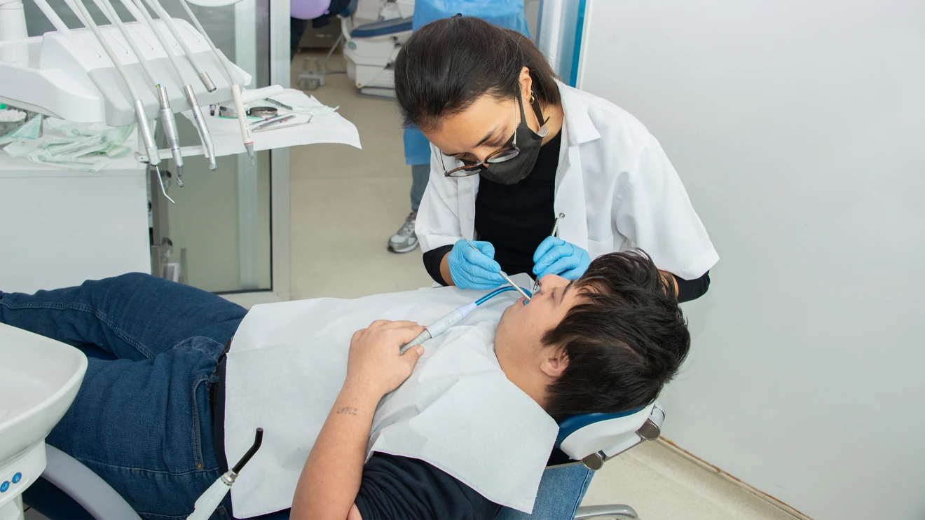 Selçuk Üniversitesinde özel gereksinimli çocukların diş tedavileri yapıldı
